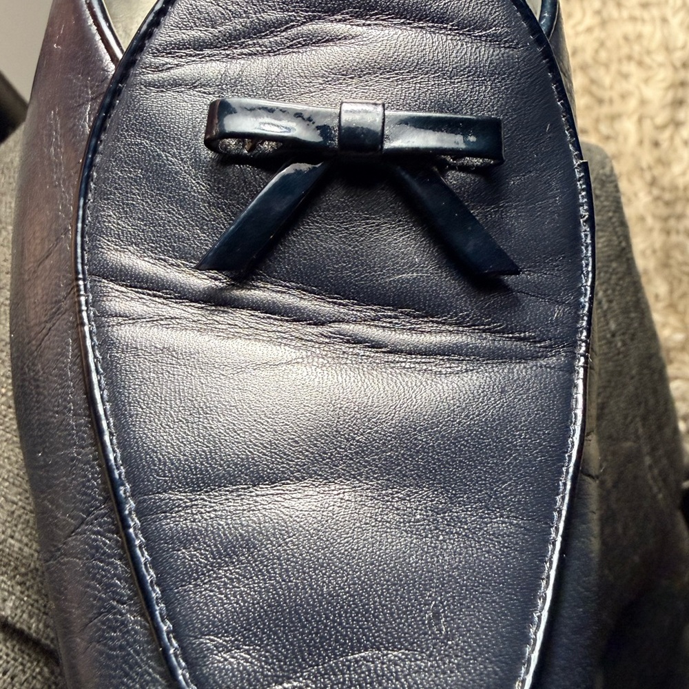 Navy Blue Stuart Weitzman Leather Loafers with Bow Detail Size 8